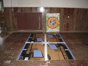 První fáze –  pondělí 23.3. příprava kartonů, slepení.