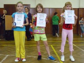 Vítězové druhé kategorie (druháci a třeťáci).